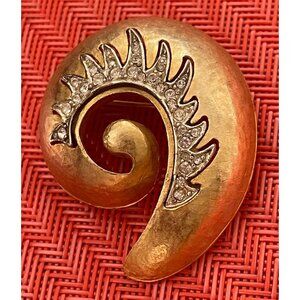 Signed CRAFT Spiral Sea Shell Circa 60s  Gold Tone Textured Metal Brooch